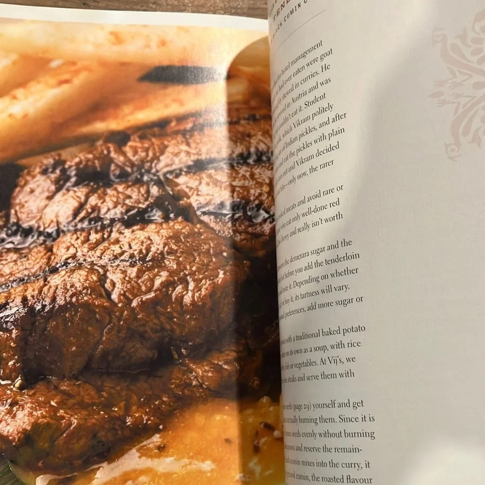 Vij's Indian Cuisine Cookbook : elegant & inspired Indian Cuisine Vikram Vij… - Picture 13 of 16